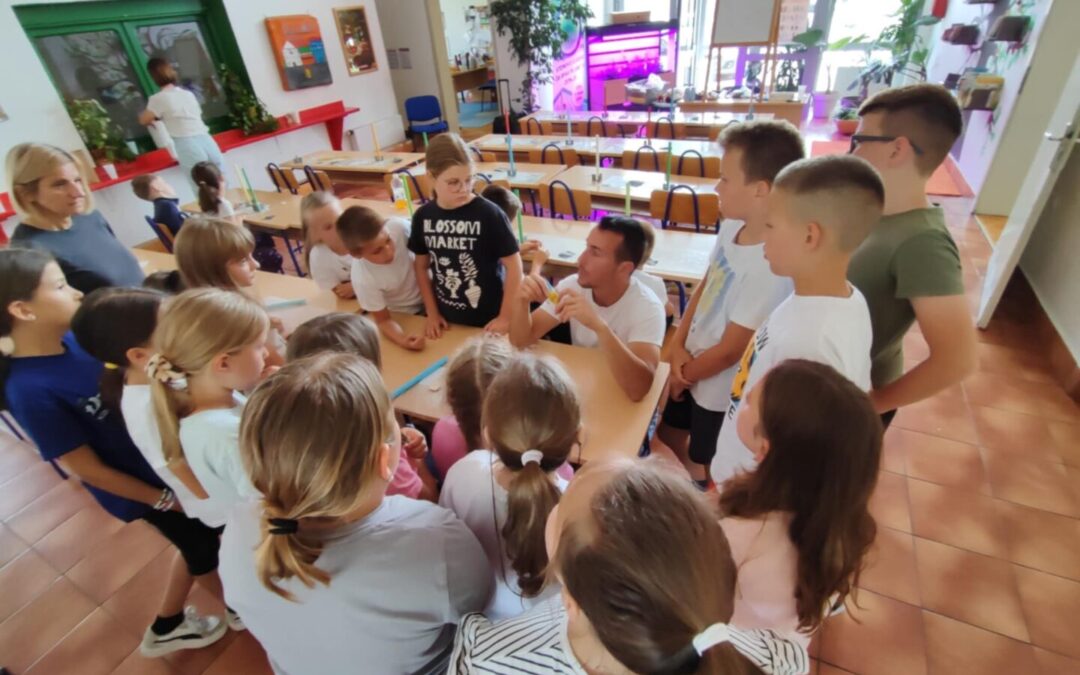 Raketno modelarstvo u Područnoj školi Ivanovci