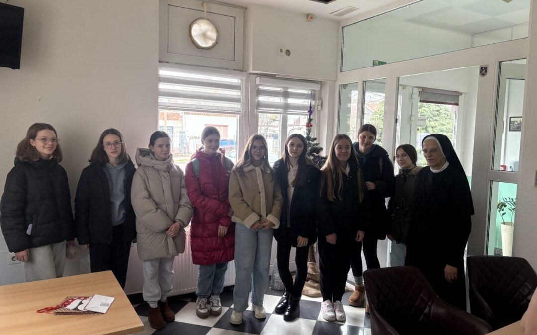 POSJET OBITELJSKOM DOMU DUVNJAK (cjelogodišnji školski projekt: Iza zidova)